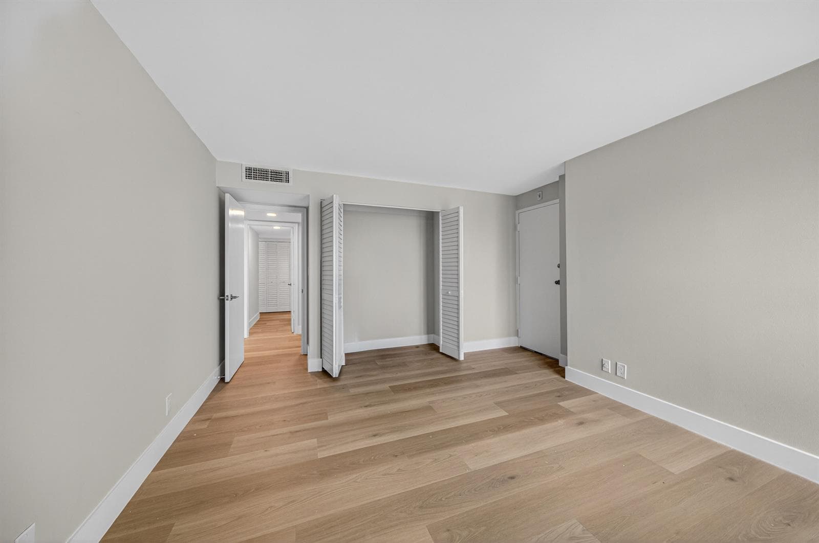 1301 River Reach Drive 110 photo 22