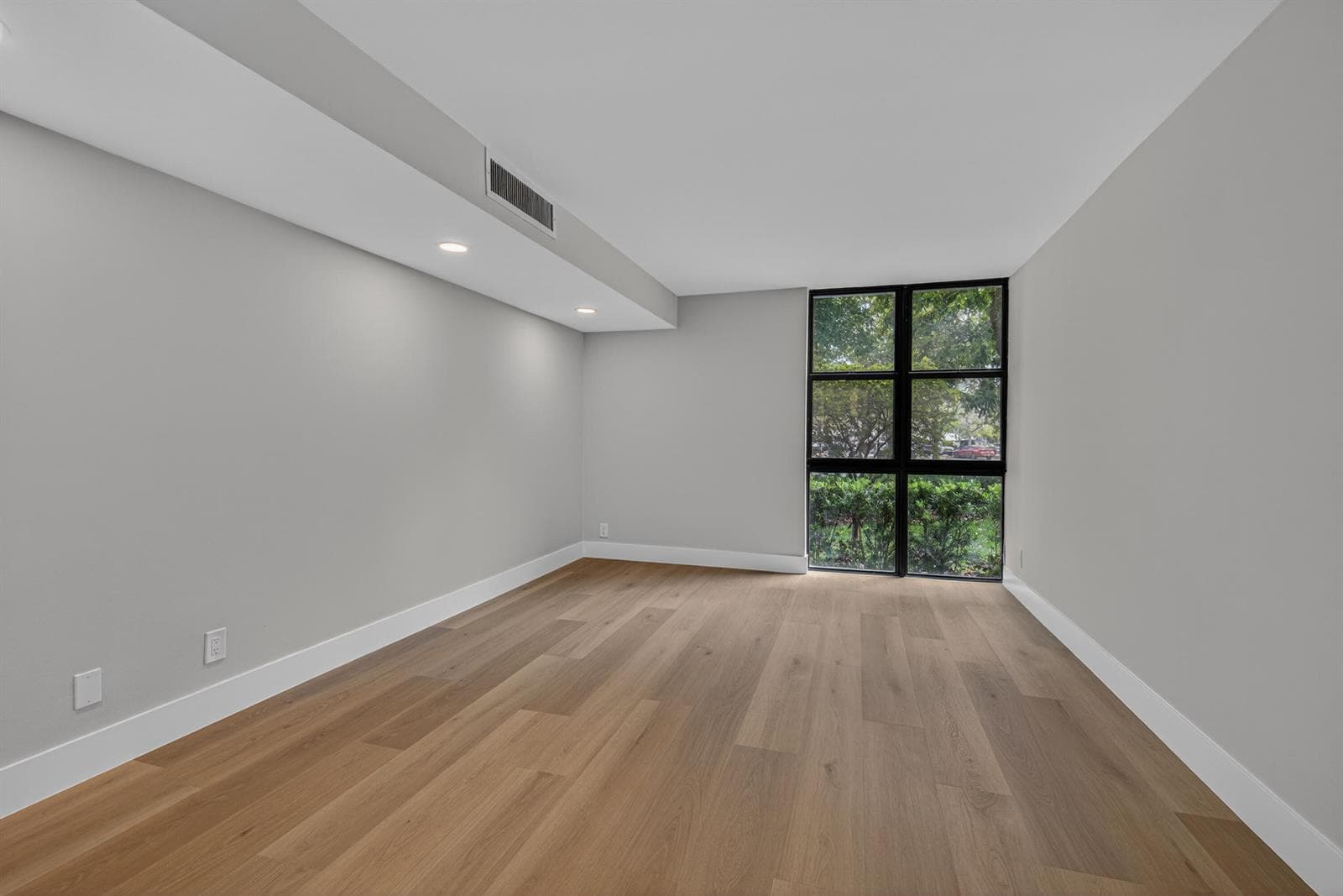 1301 River Reach Drive 110 photo 25
