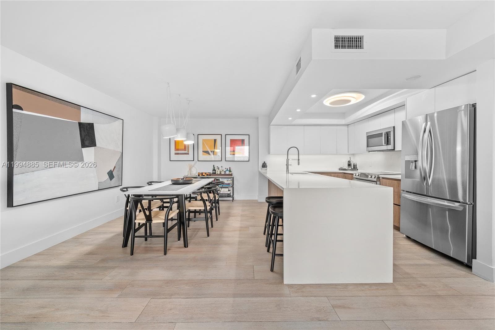 177 Ocean Lane Dr 812 photo 2