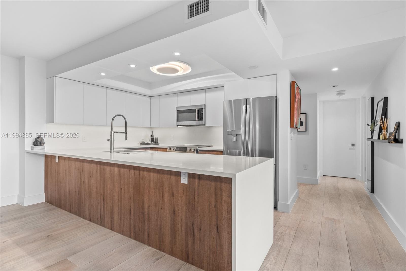 177 Ocean Lane Dr 812 photo 5