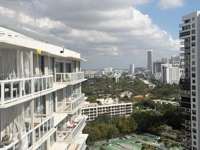 2451 Brickell Ave PHF photo 3
