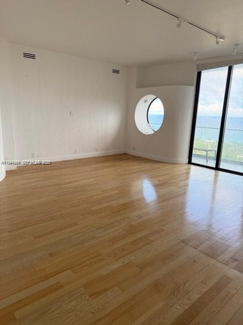 19707 Turnberry Way TS-4 photo 22