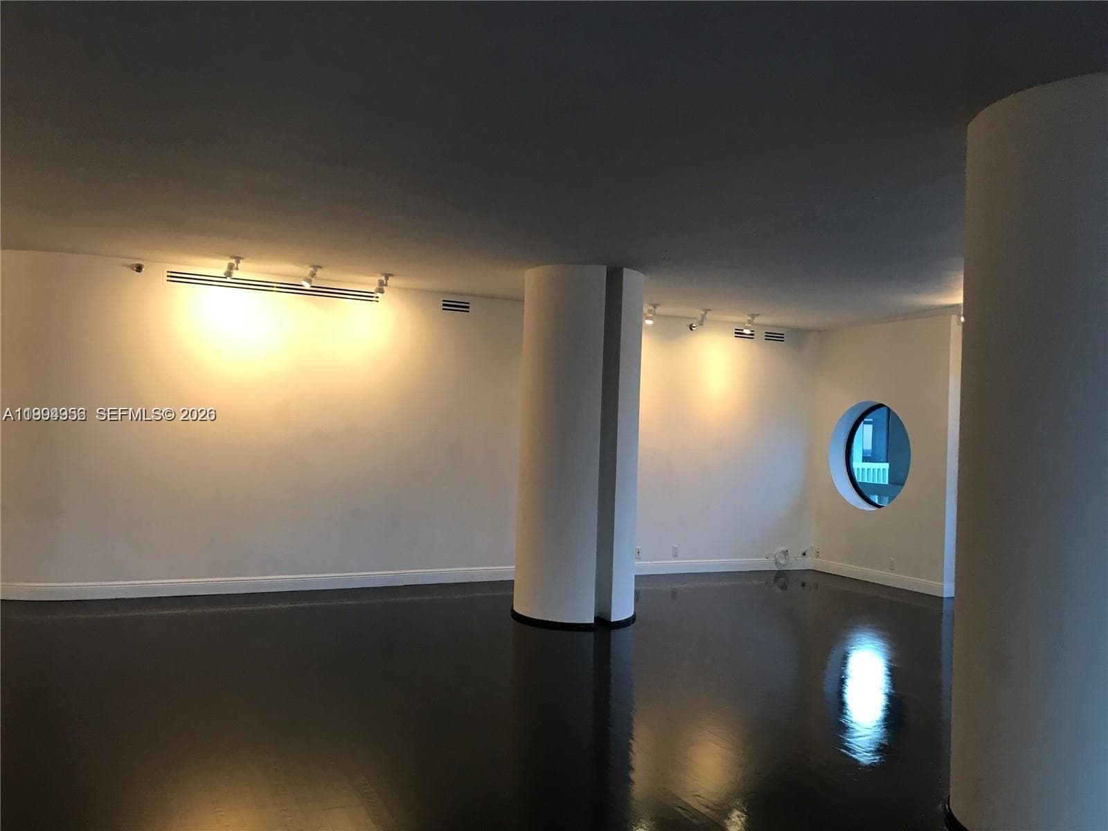 19707 Turnberry Way TS-4 photo 4