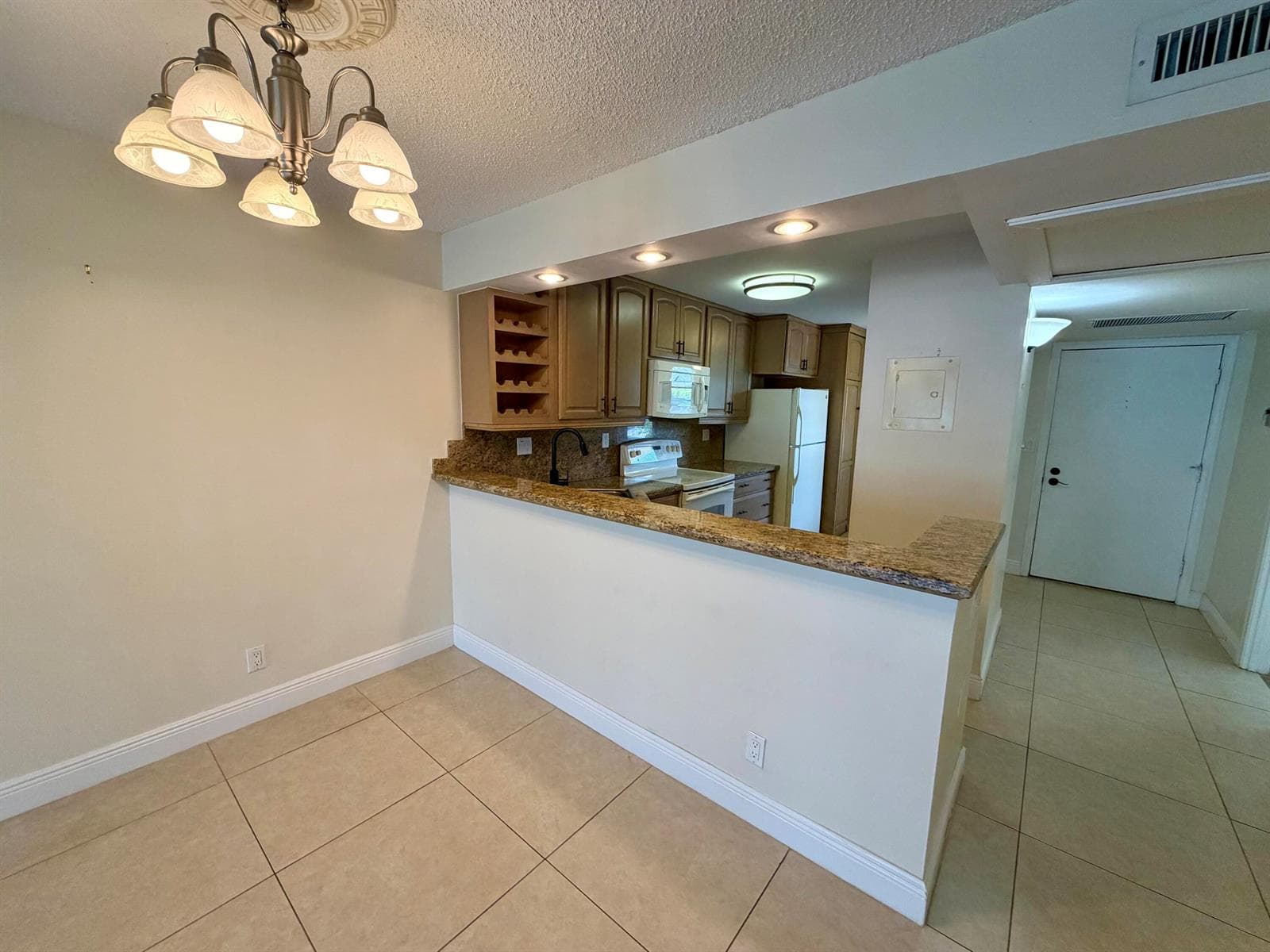 6 Royal Palm Way 102 photo 8