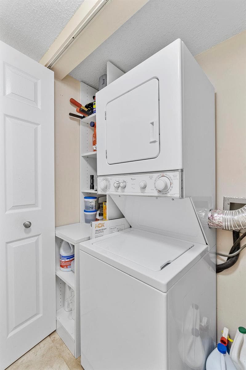 250 S Ocean Boulevard 274 photo 24