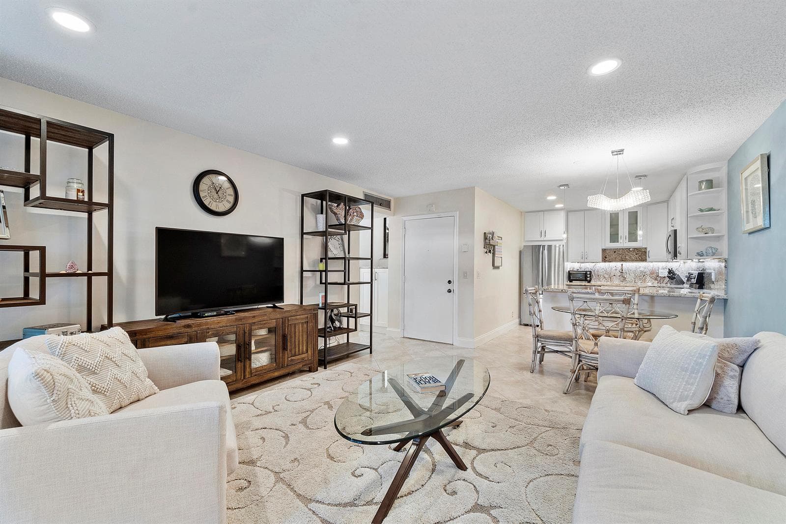 250 S Ocean Boulevard 274 photo 11