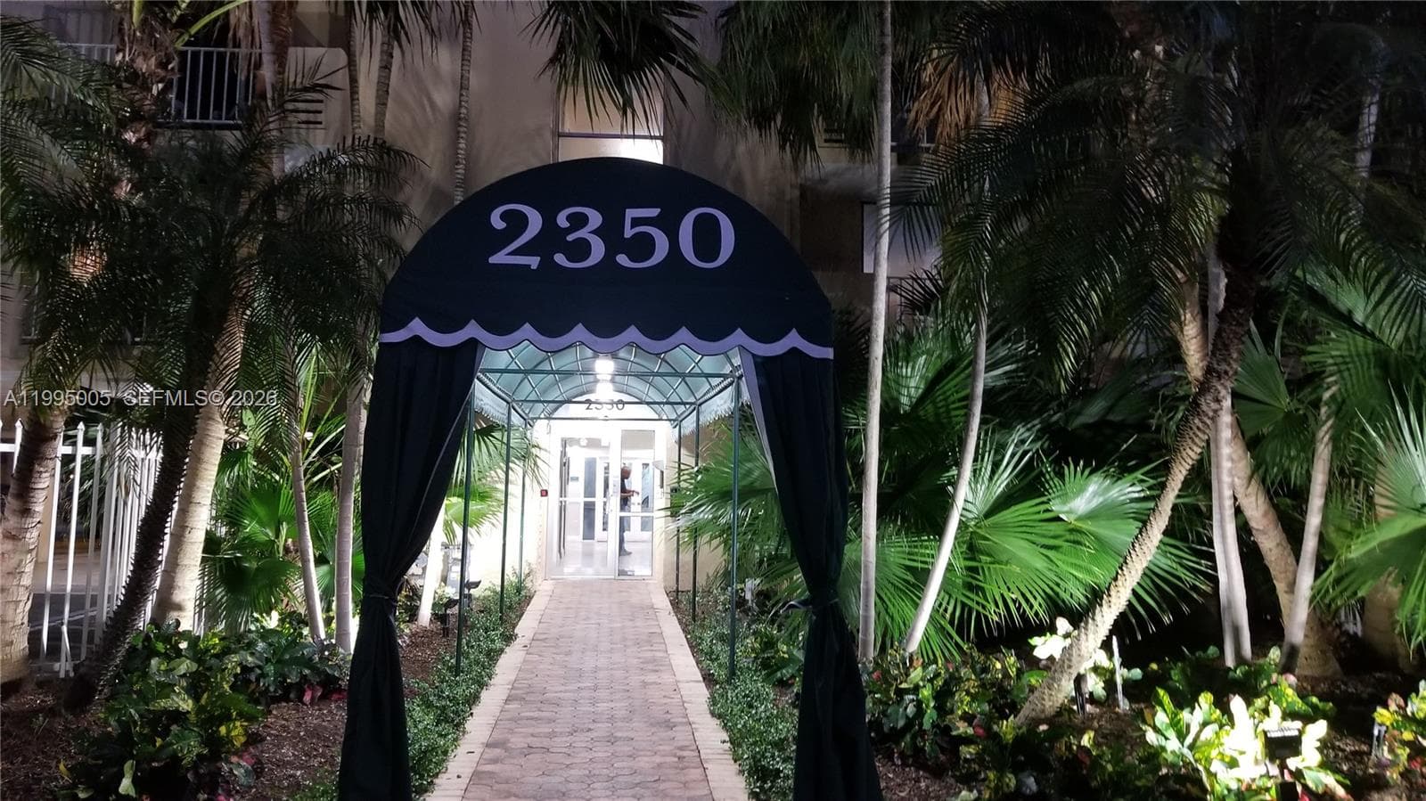 2350 135th St 1402 photo 2