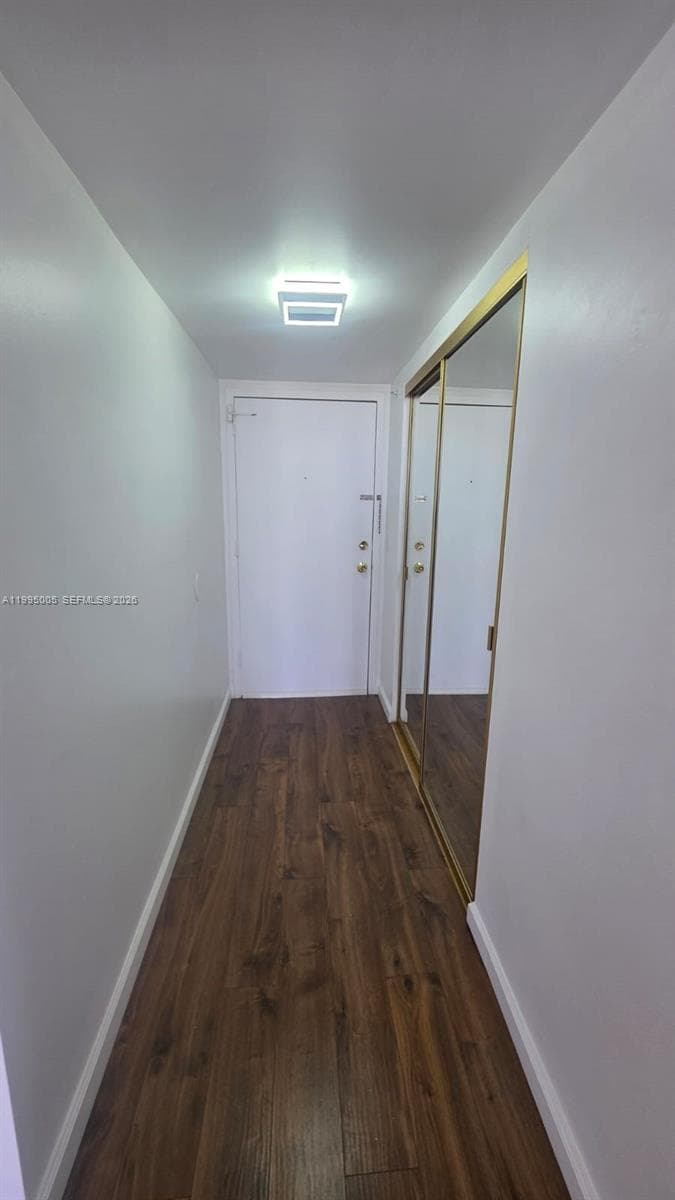 2350 NE 135th St 1402 photo 6