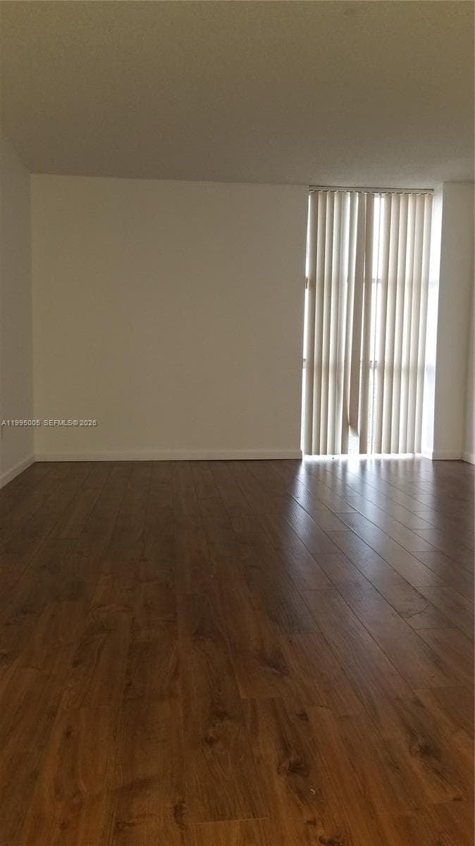 2350 NE 135th St 1402 photo 16