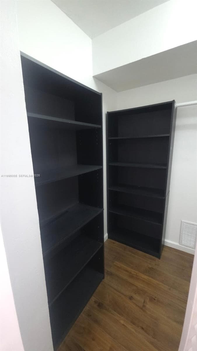 2350 135th St 1402 photo 20