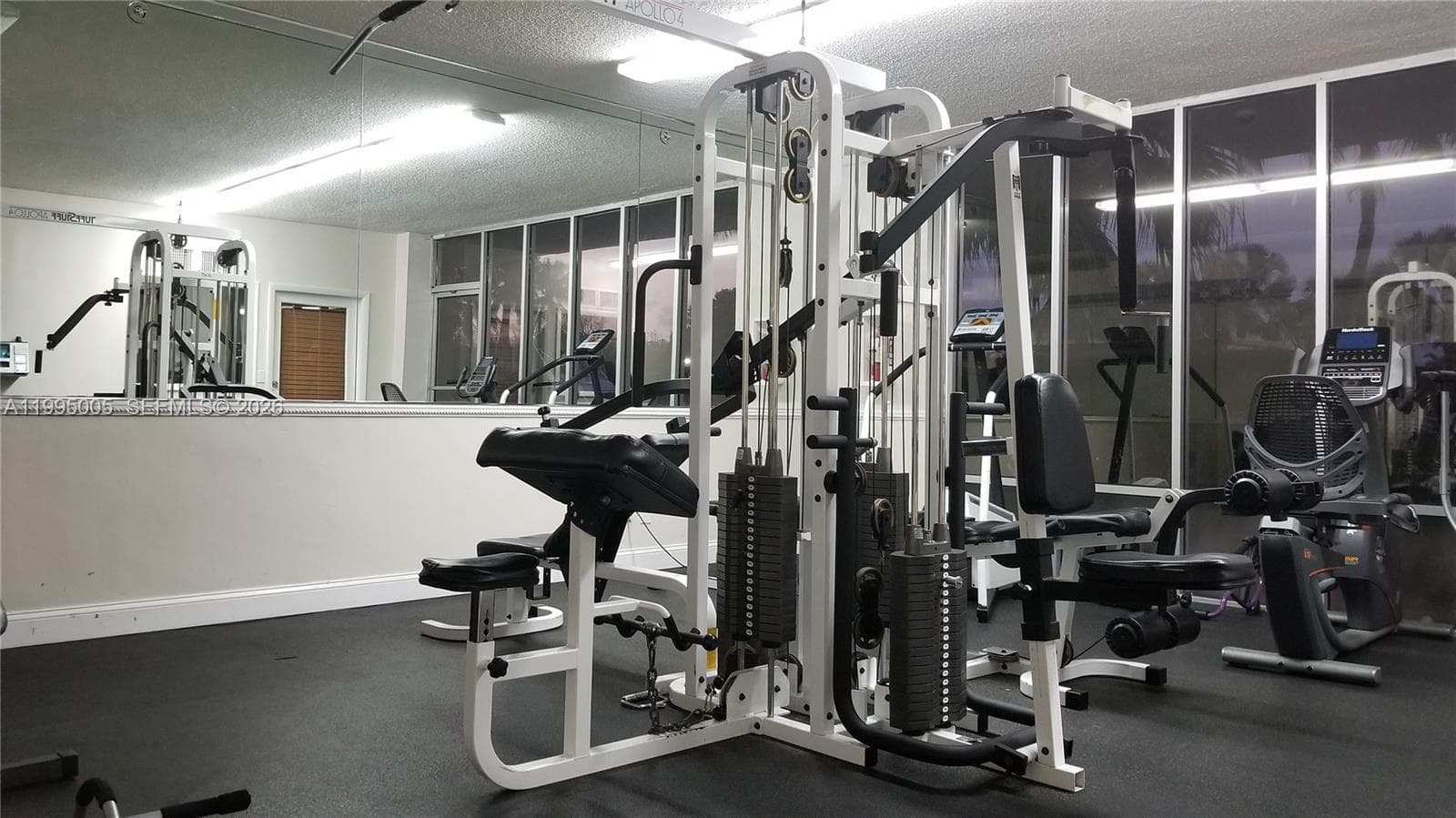 2350 135th St 1402 photo 24