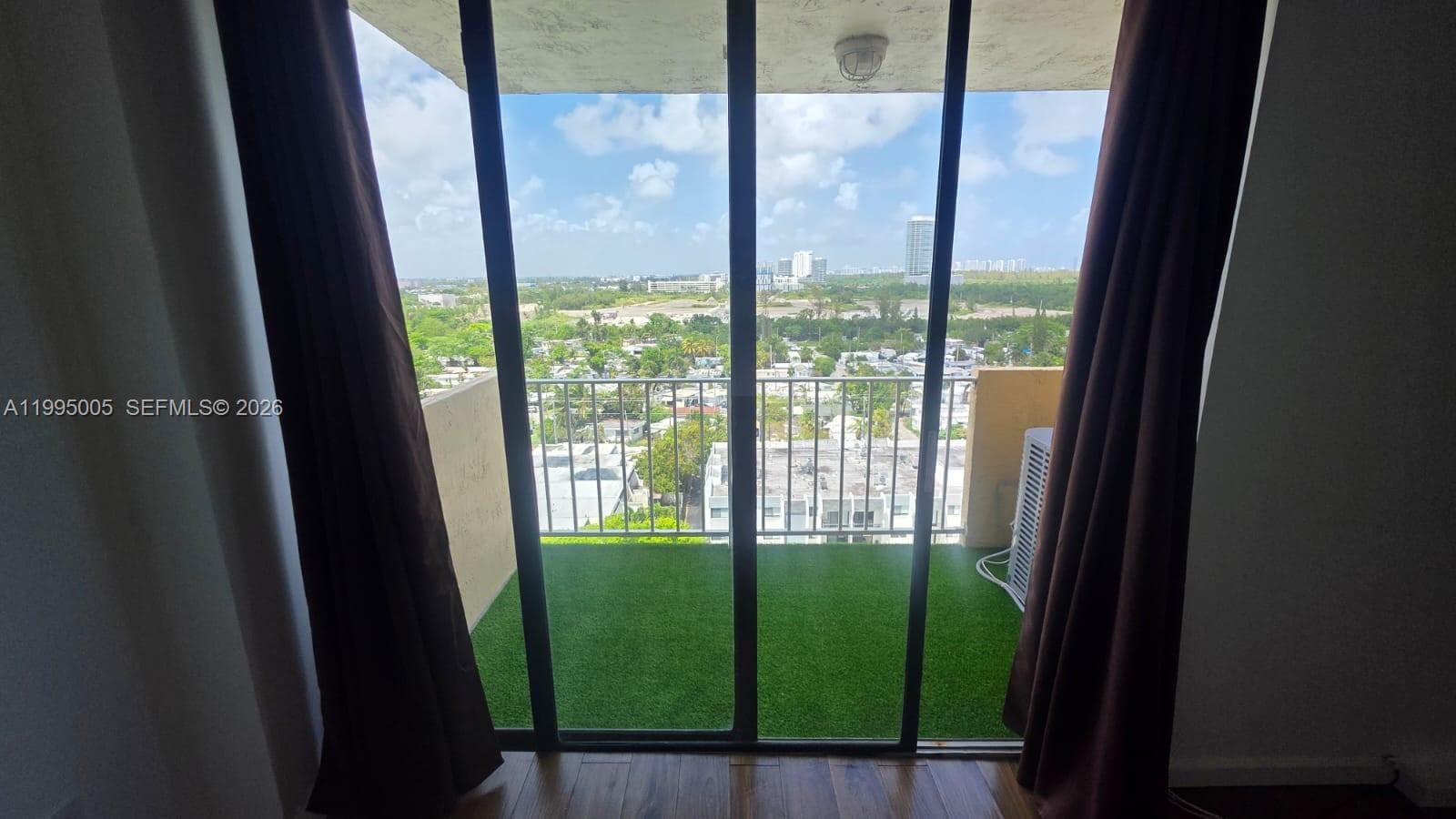 2350 135th St 1402 photo 21