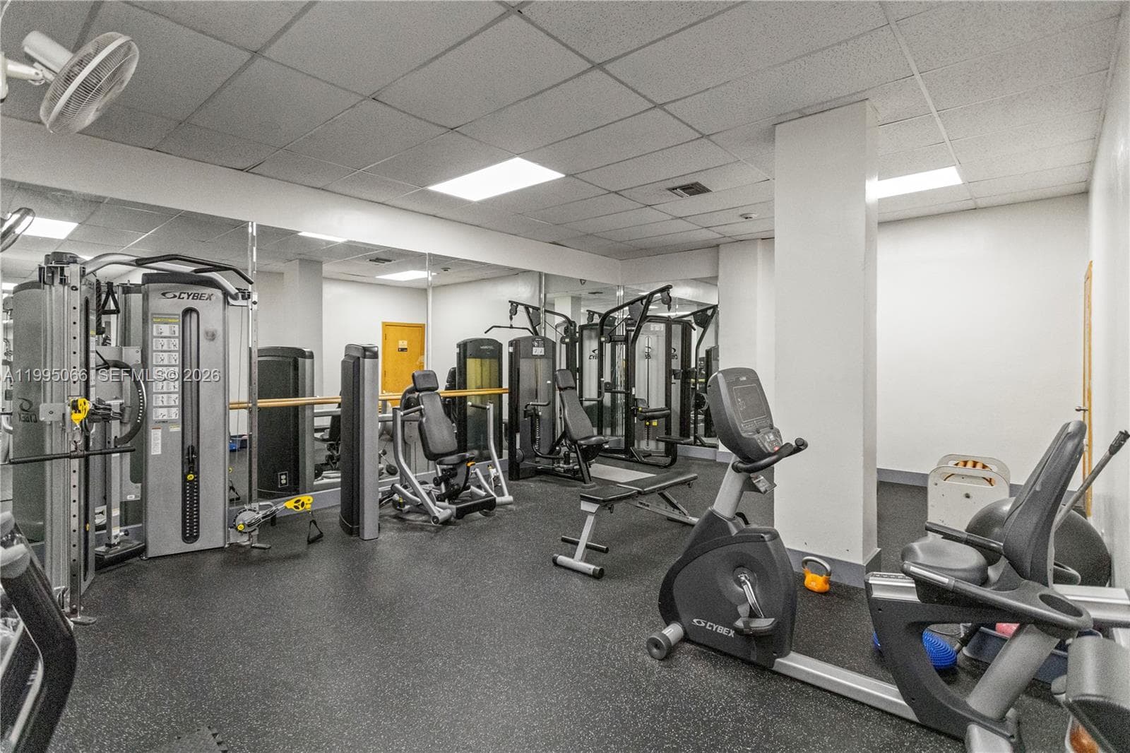 3800 Ocean Dr 816 photo 23