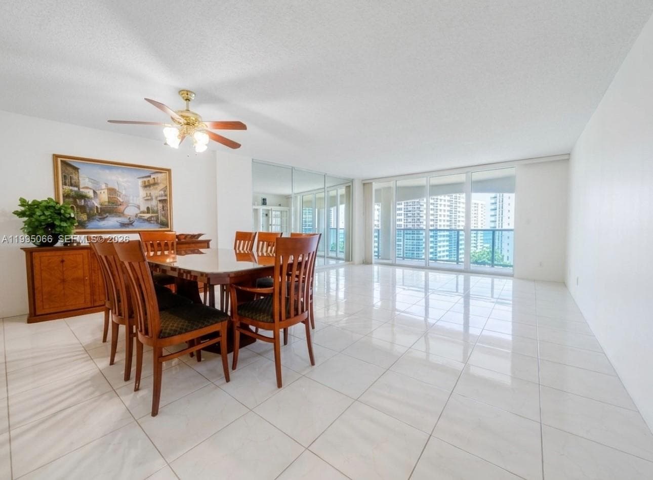 3800 S Ocean Dr 816 photo 4