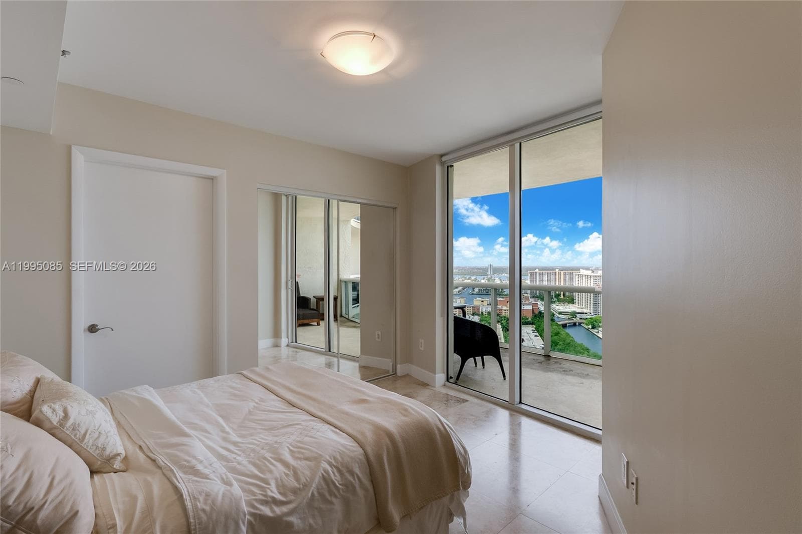 17201 Collins Ave 2804 photo 23