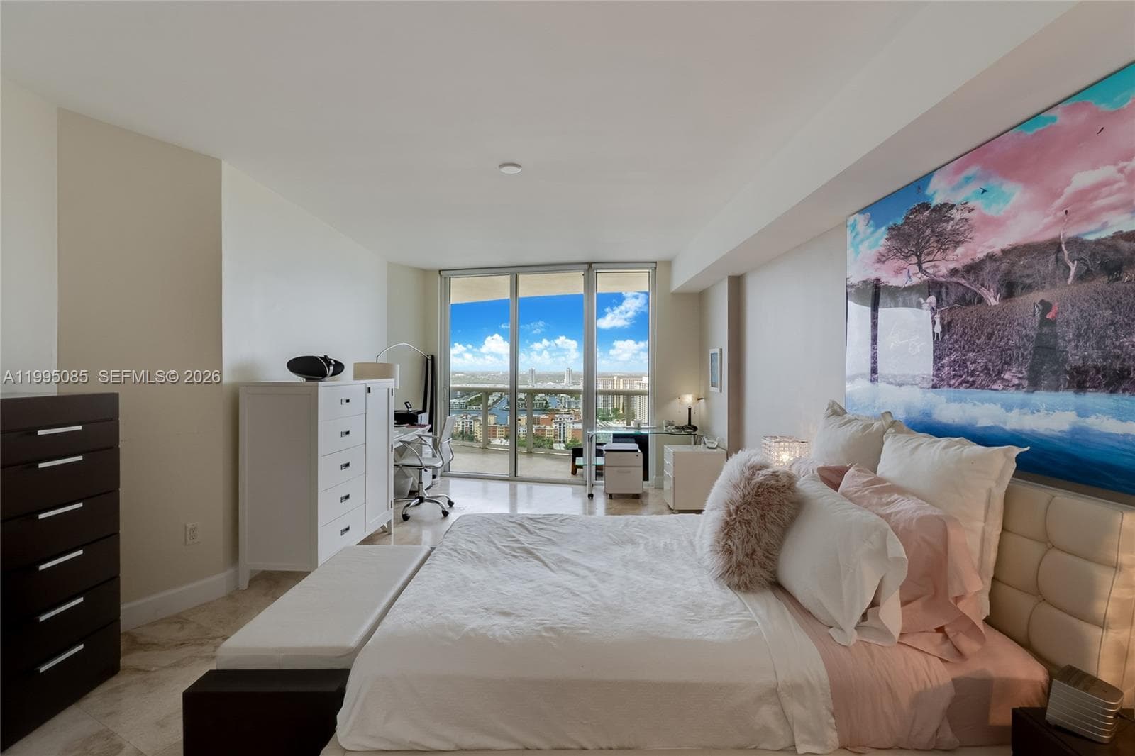 17201 Collins Ave 2804 photo 12