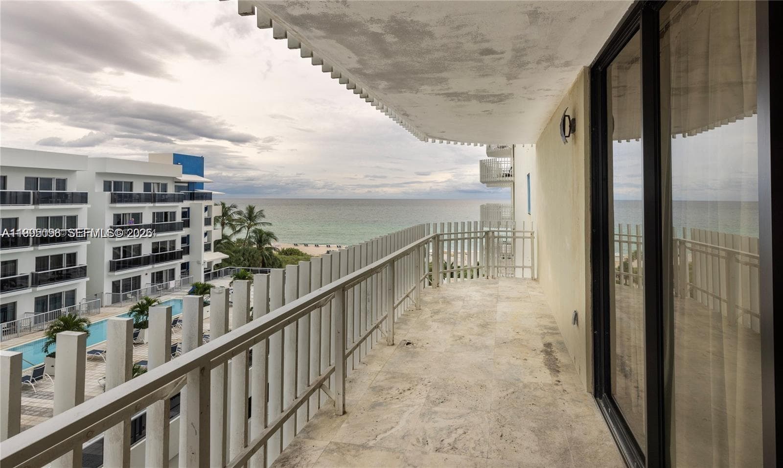 6061 Collins Ave 7D photo 1