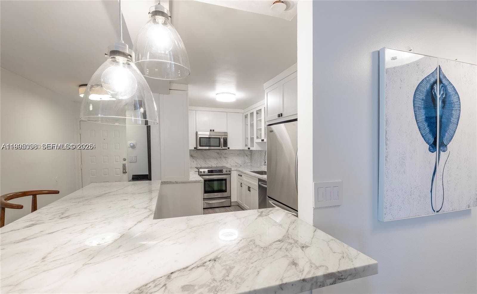 6061 Collins Ave 7D photo 14