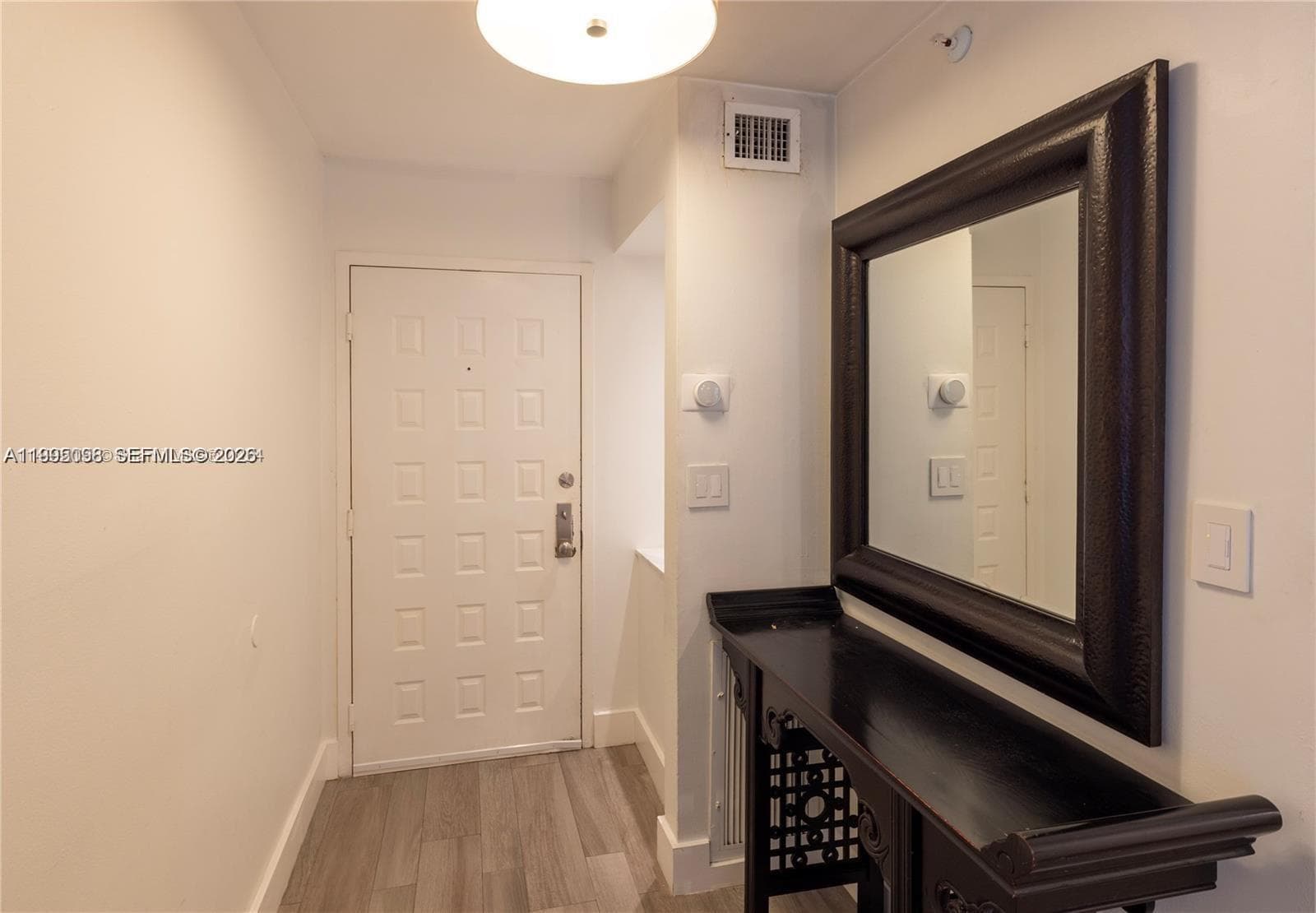 6061 Collins Ave 7D photo 4