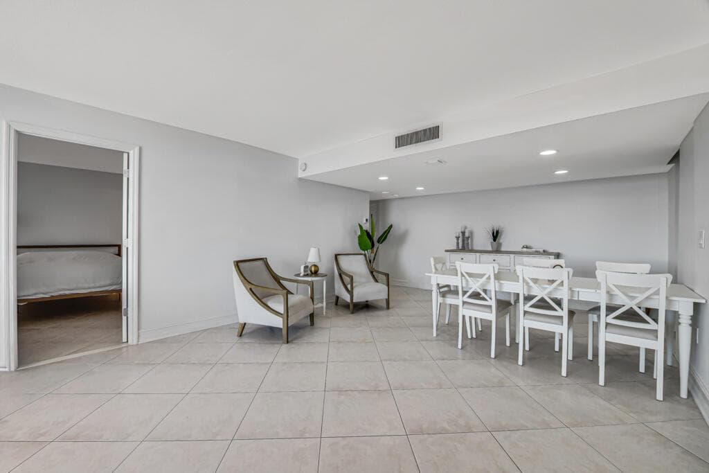 5600 N Flagler Drive 804 photo 3