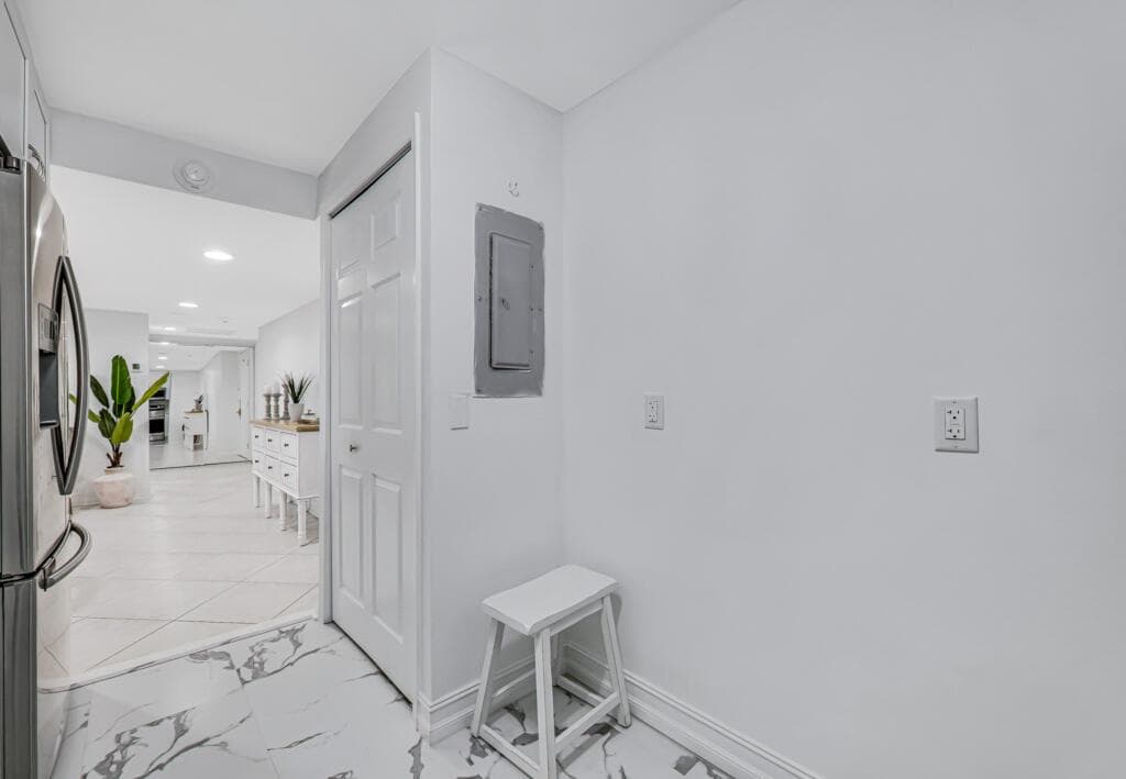 5600 N Flagler Drive 804 photo 9