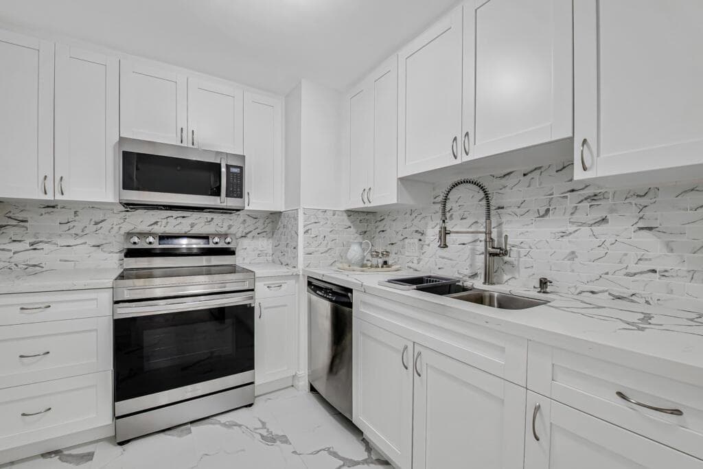 5600 N Flagler Drive 804 photo 11