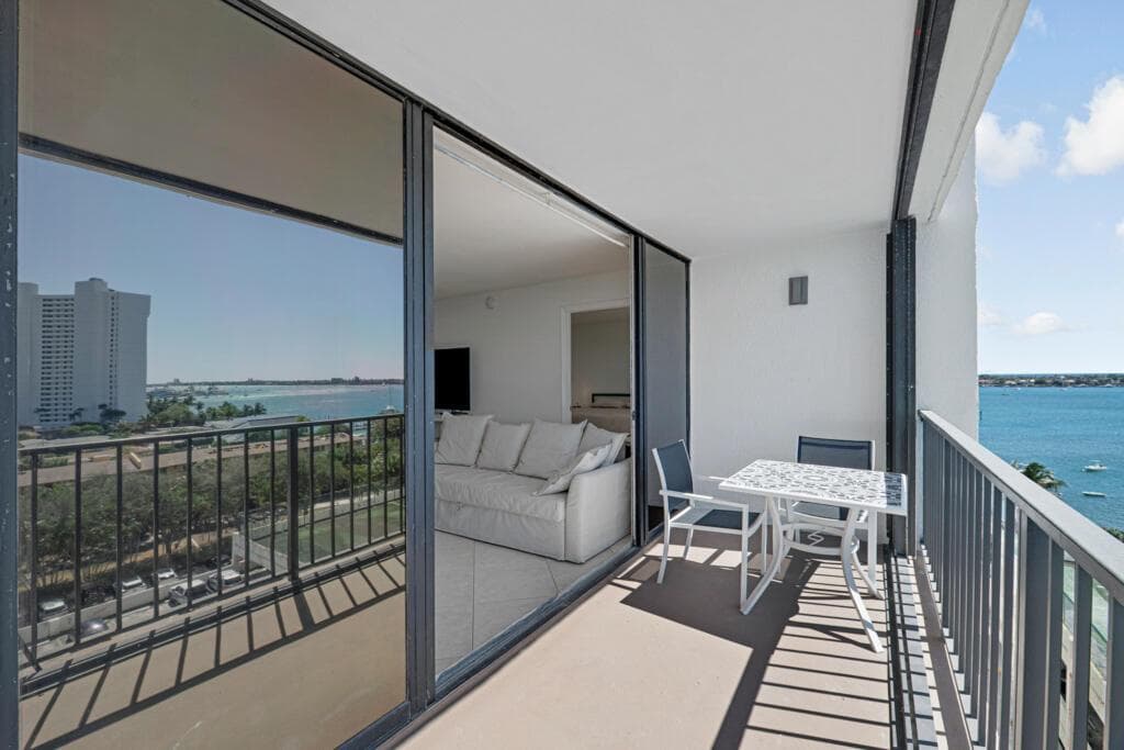 5600 N Flagler Drive 804 photo 21