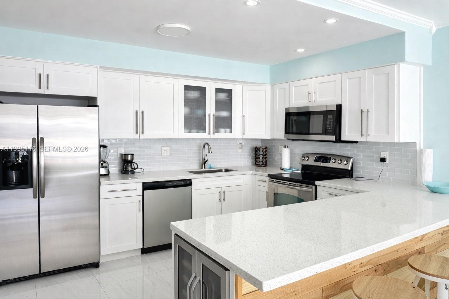 19370 Collins Ave 1121 photo 7