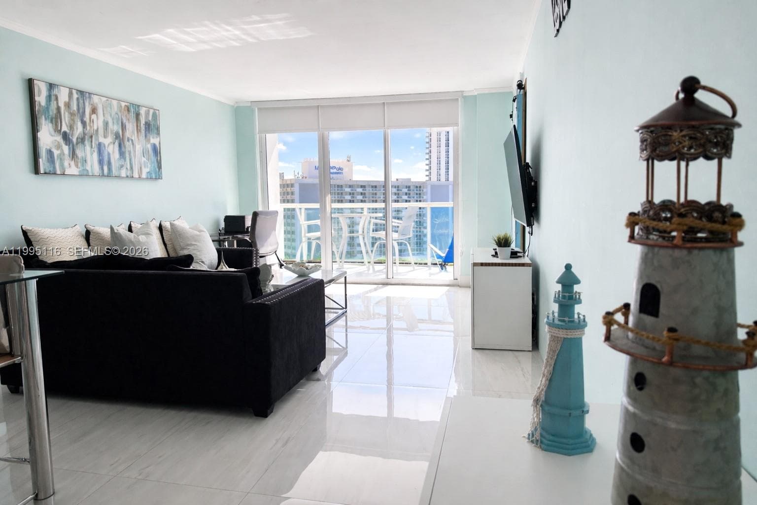 19370 Collins Ave 1121 photo 11