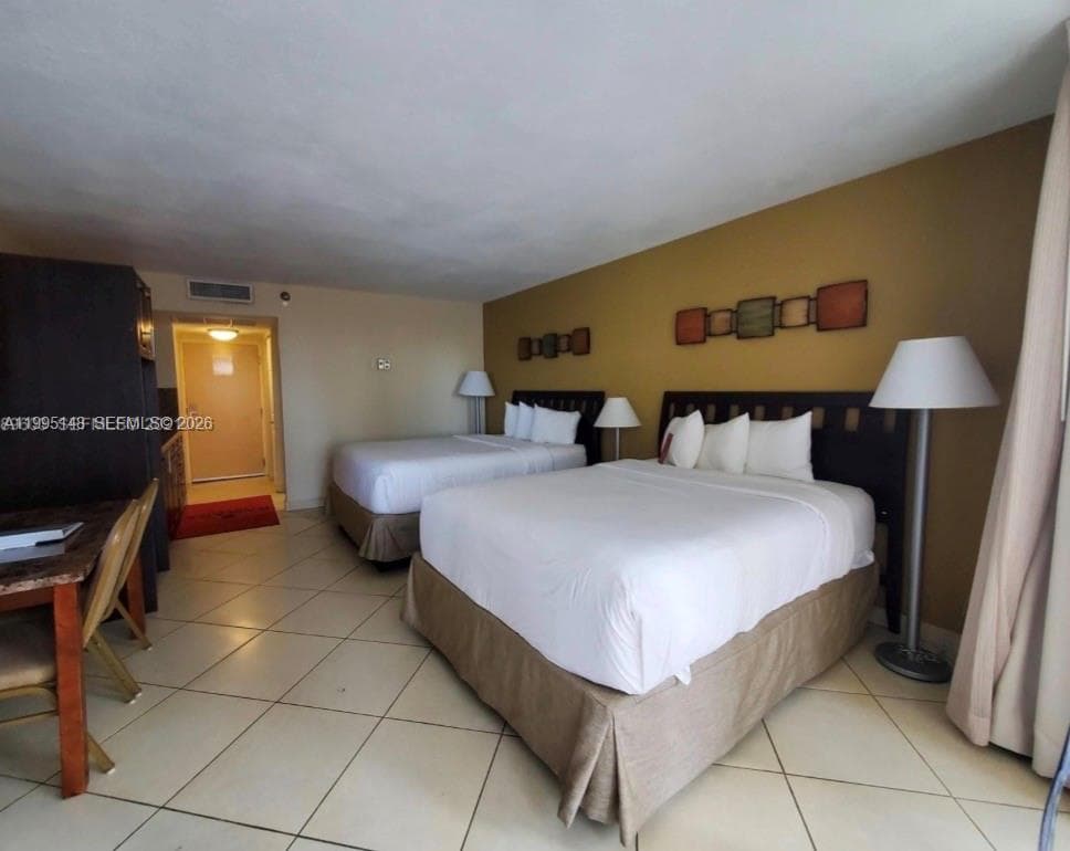 19201 Collins Ave 302 photo 11