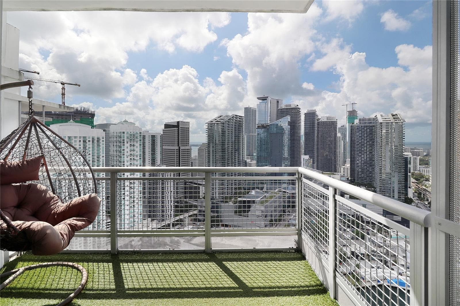 350 Miami Ave 4110 photo 2