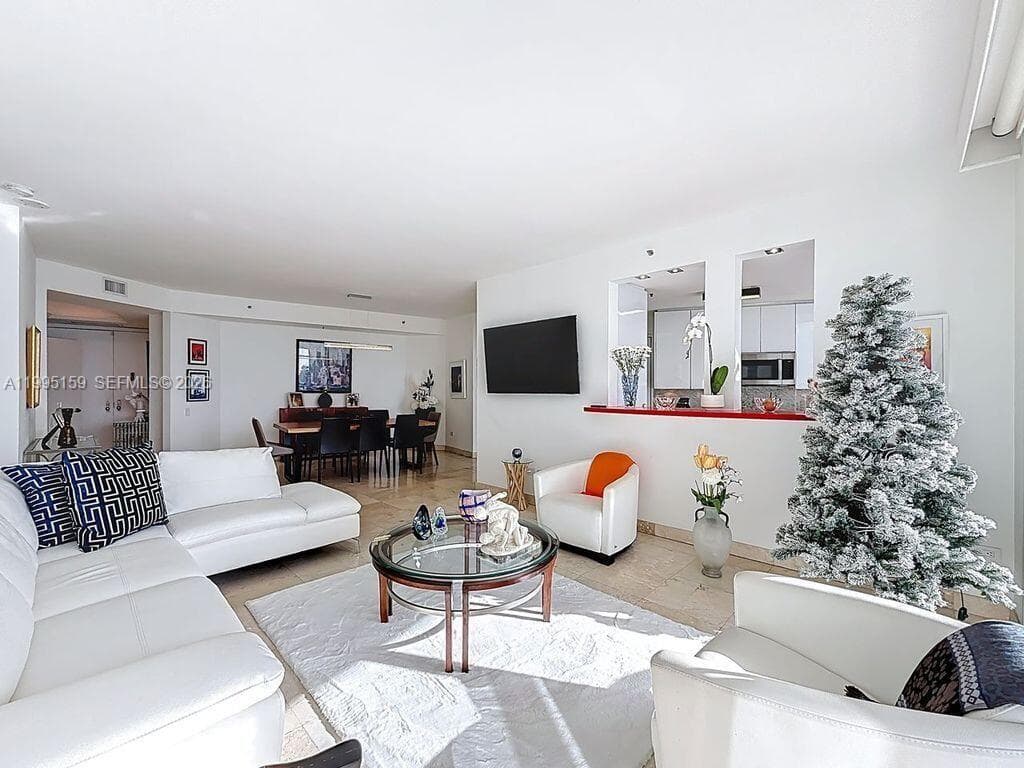 808 Brickell Key Dr 2002 photo 12