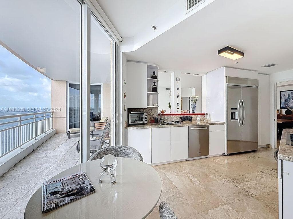 808 Brickell Key Dr 2002 photo 22