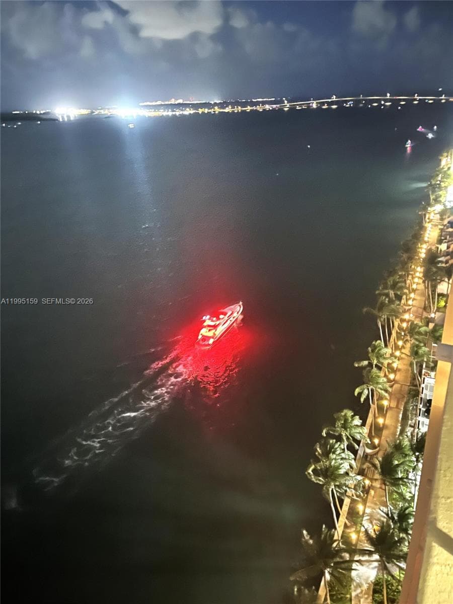 808 Brickell Key Dr 2002 photo 25