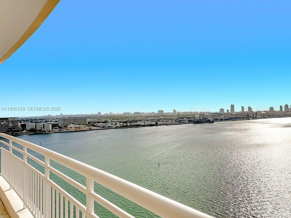 808 Brickell Key Dr 2002 photo 21