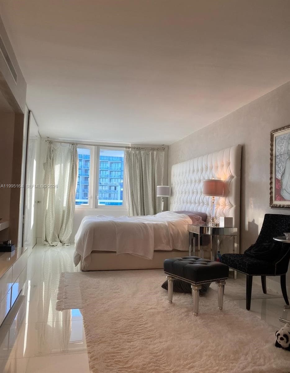 2301 Collins Ave 1507 photo 5