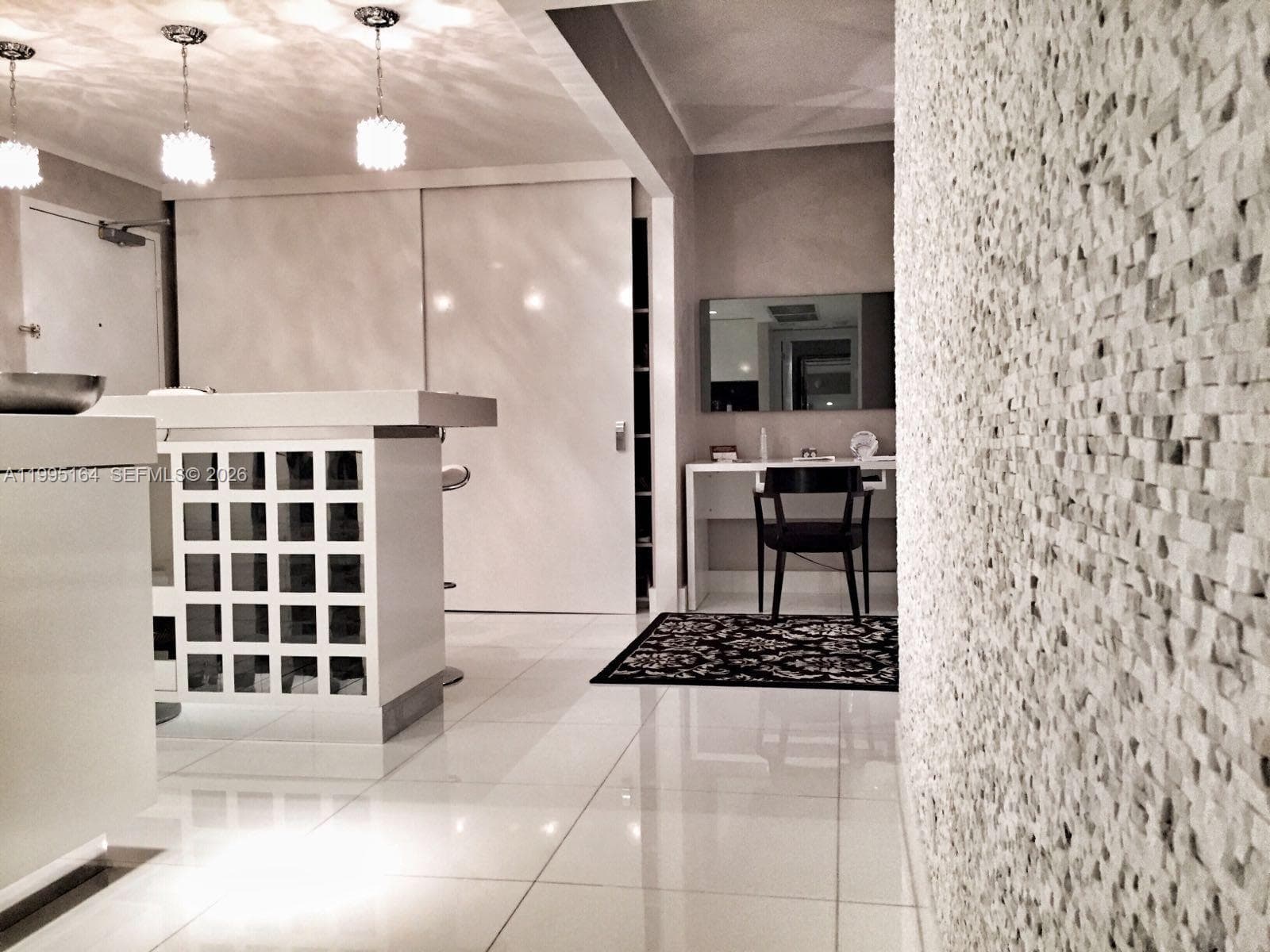 2301 Collins Ave 1507 photo 15