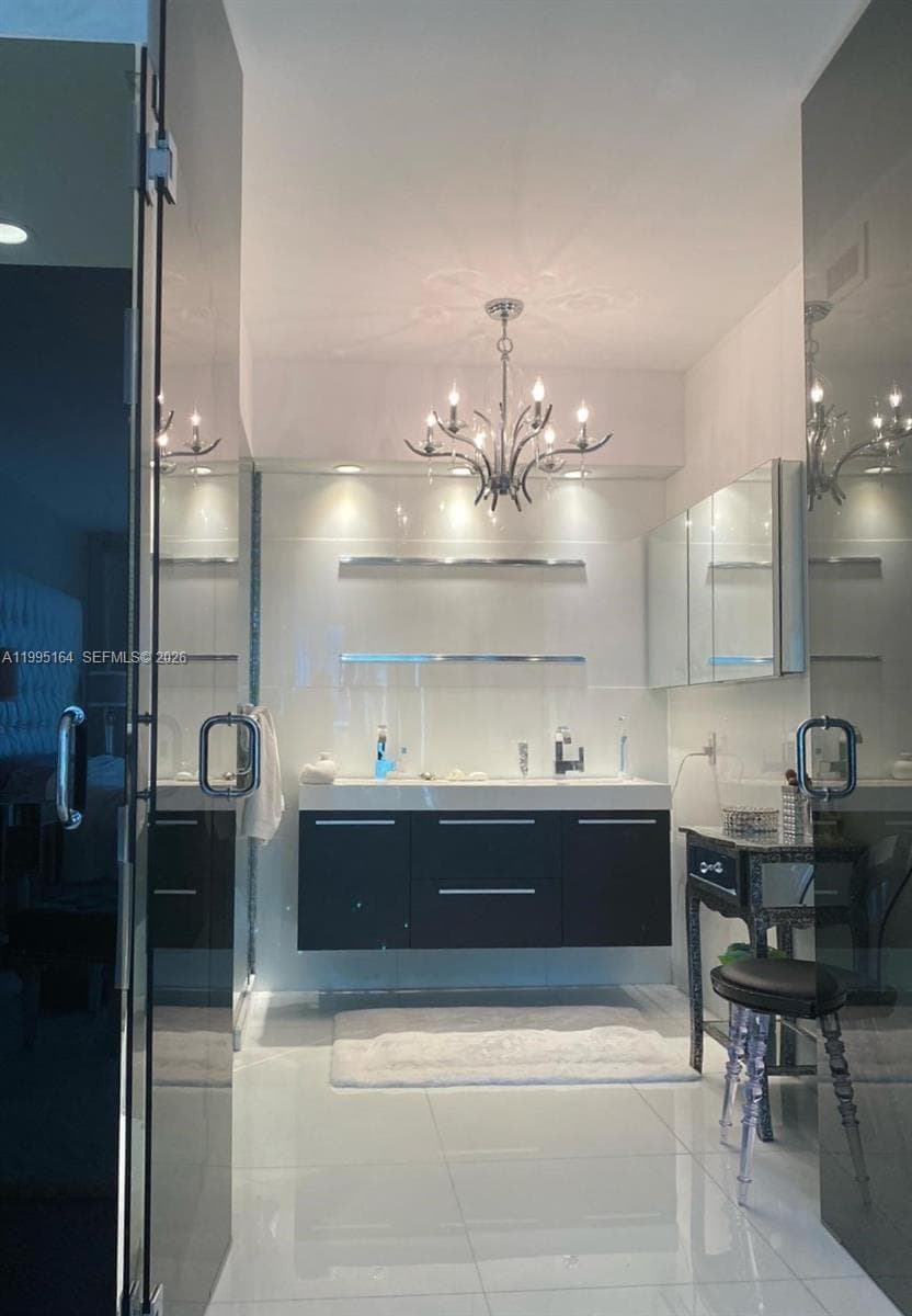 2301 Collins Ave 1507 photo 11