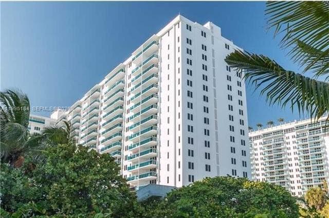 2301 Collins Ave 1507 photo 19