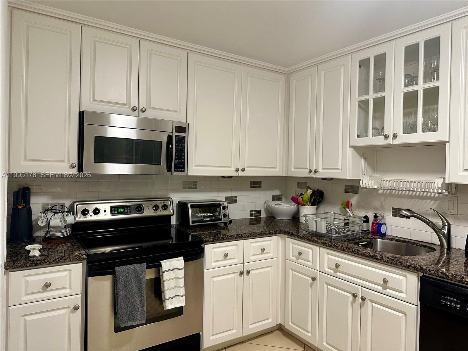 100 Bayview Dr 1405 photo 14