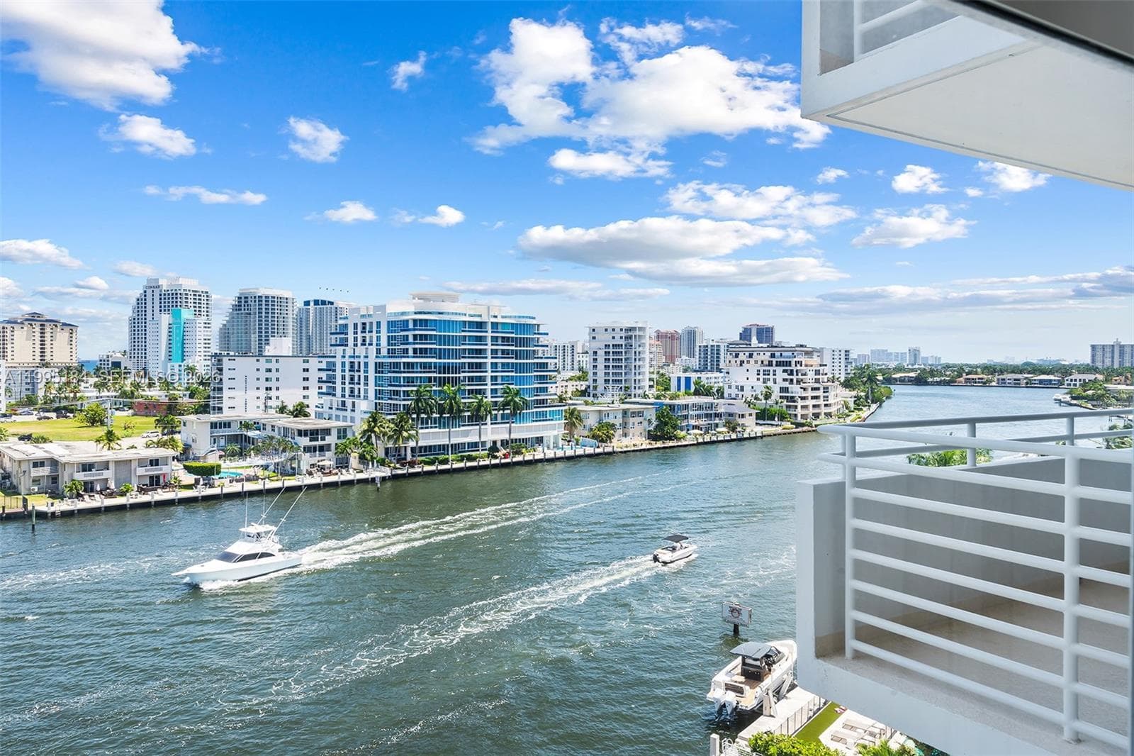 888 Intracoastal Dr 8B photo 2