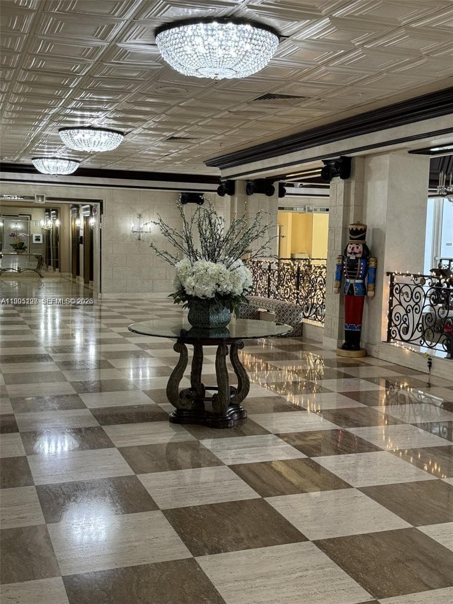 2030 Ocean Dr 815 photo 10