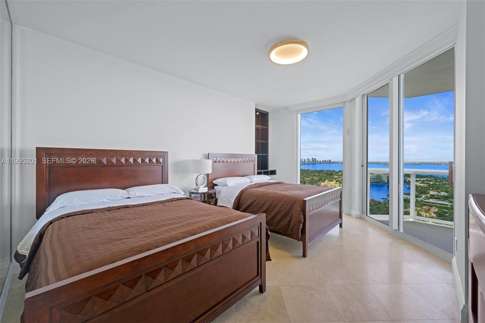 4779 Collins Ave 3206 photo 14