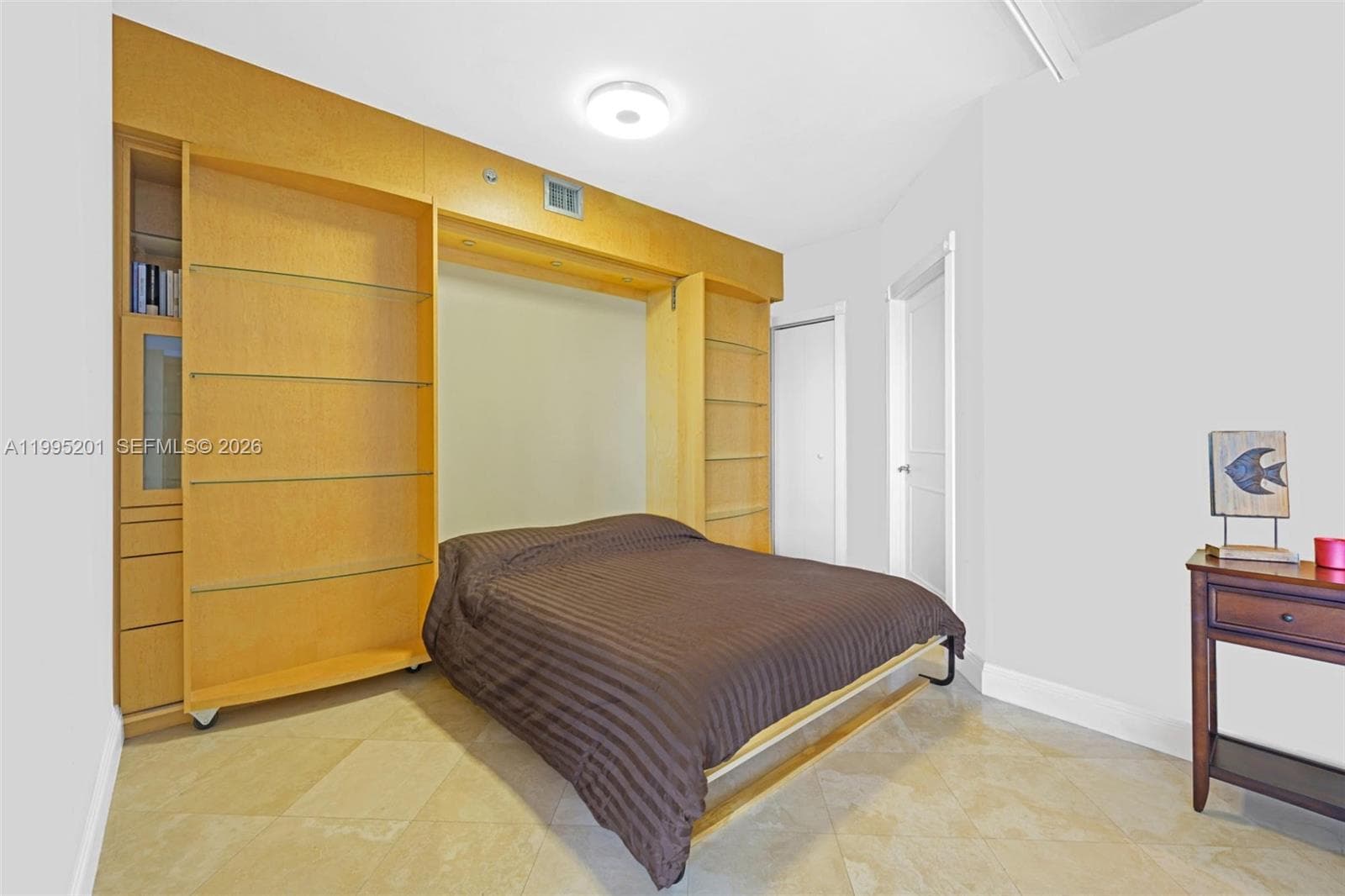 4779 Collins Ave 3206 photo 11