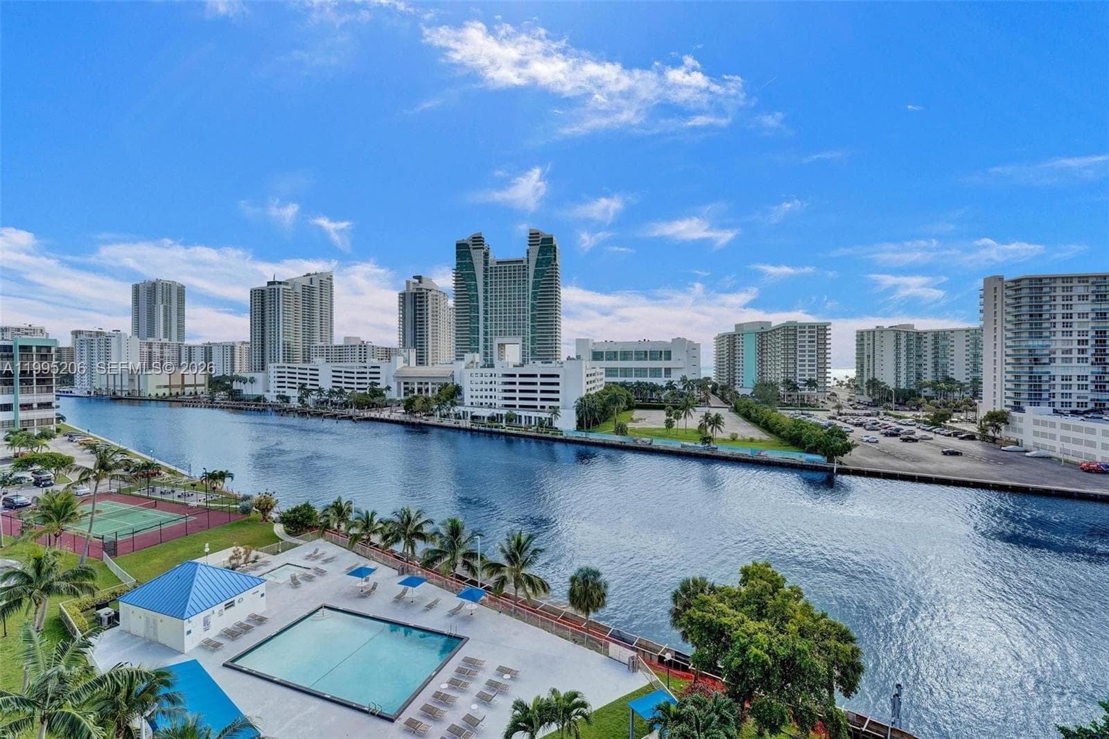 200 Leslie Dr 918 photo 13