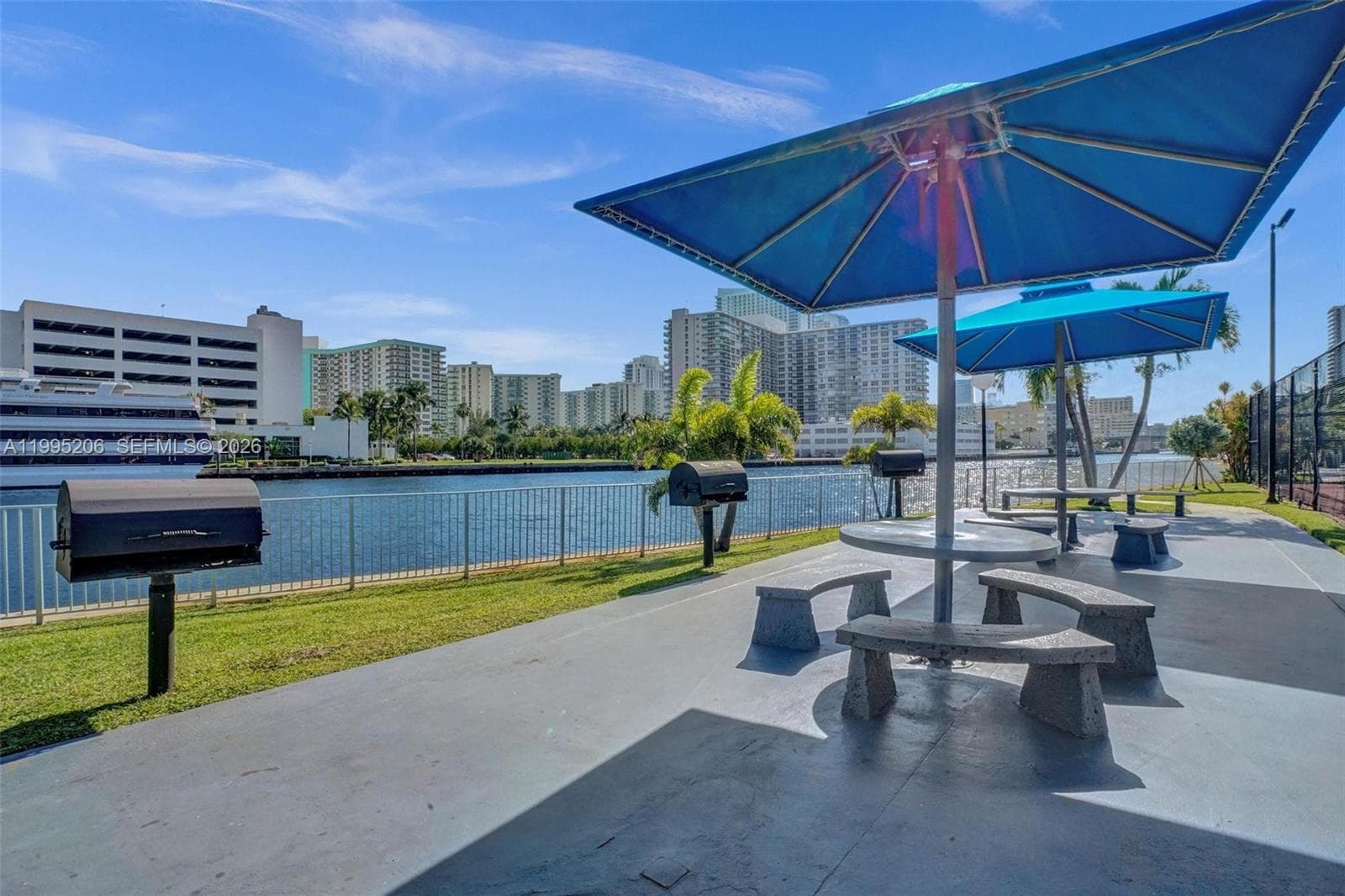 200 Leslie Dr 918 photo 15