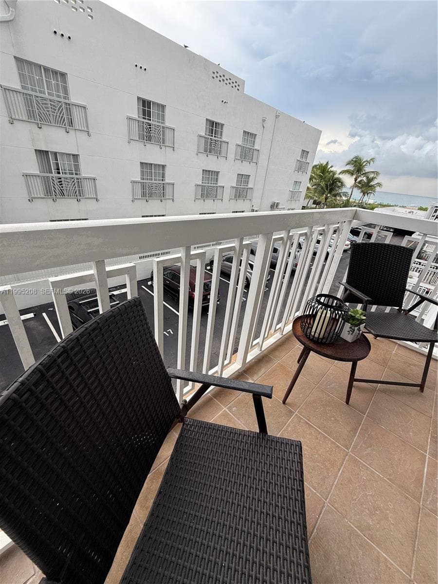 401 Ocean Dr 324 photo 13