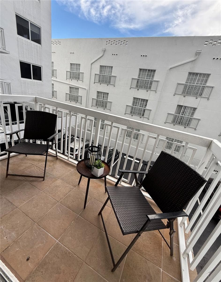 401 Ocean Dr 324 photo 12