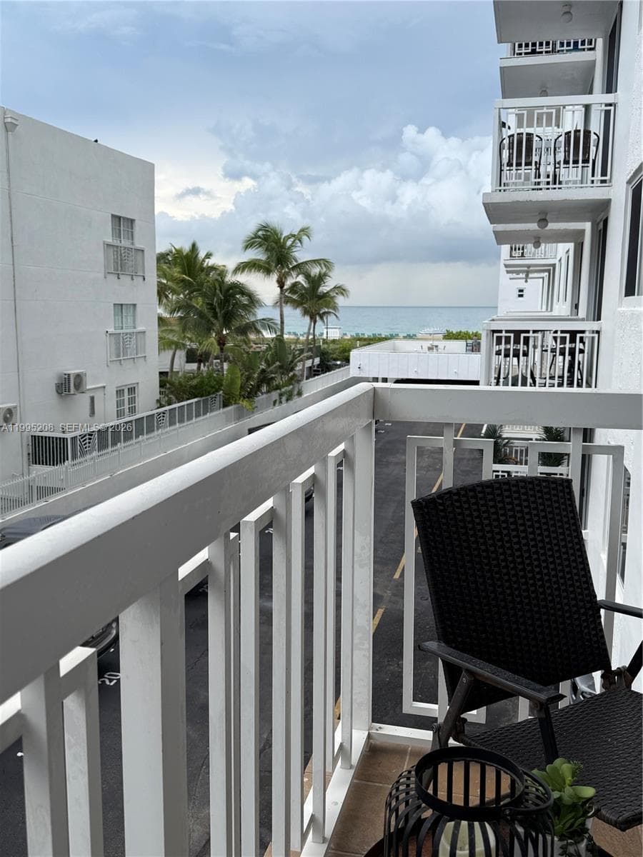 401 Ocean Dr 324 photo 14