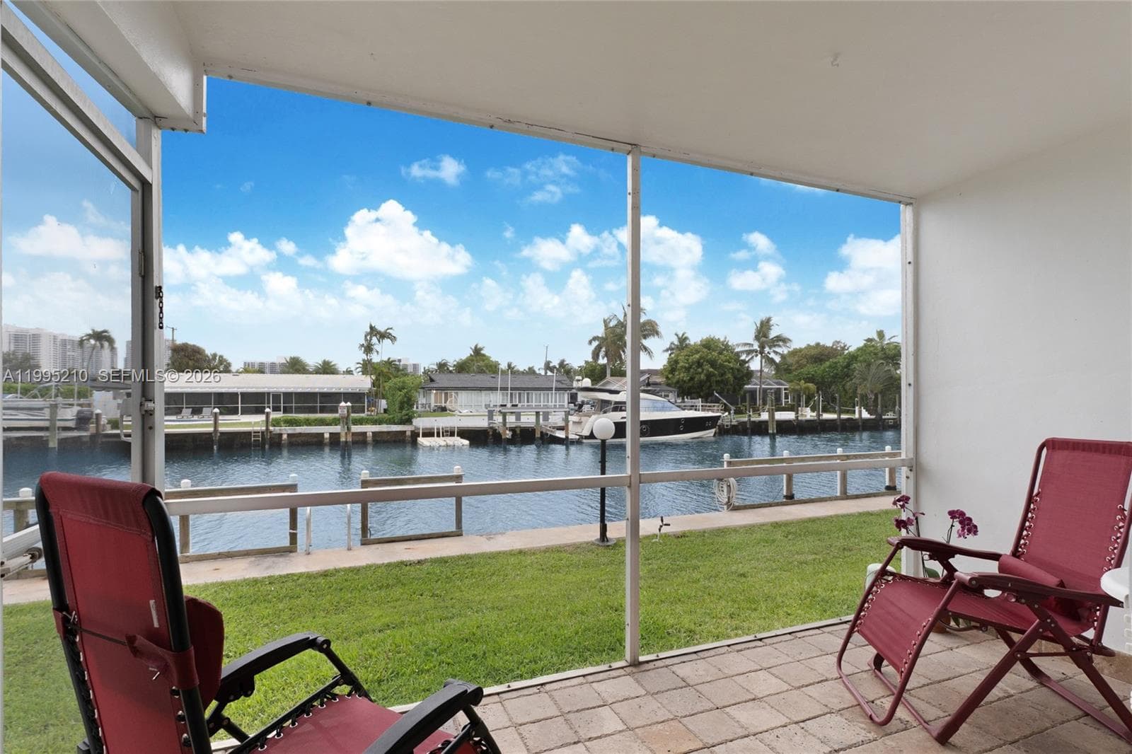 455 Paradise Isle Blvd 101 photo 1